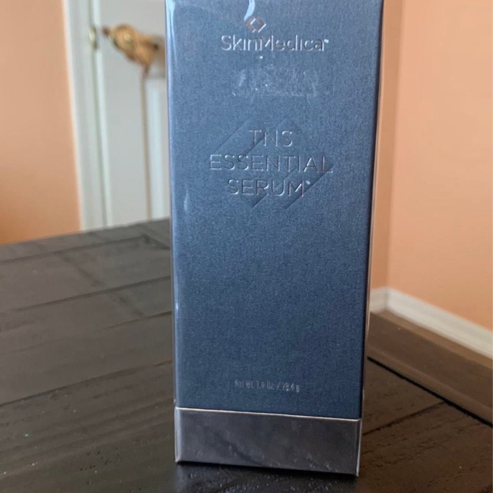 SKINMEDICA TNS essential serum New box unopened